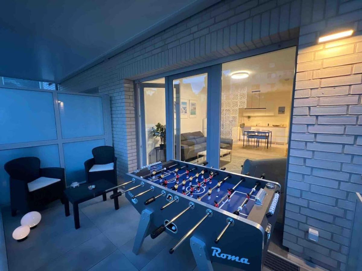 Luxurioeses Apartment,Neubau, 4 Personen, Parkplatz, Griechischer Stil Bochum Exterior foto